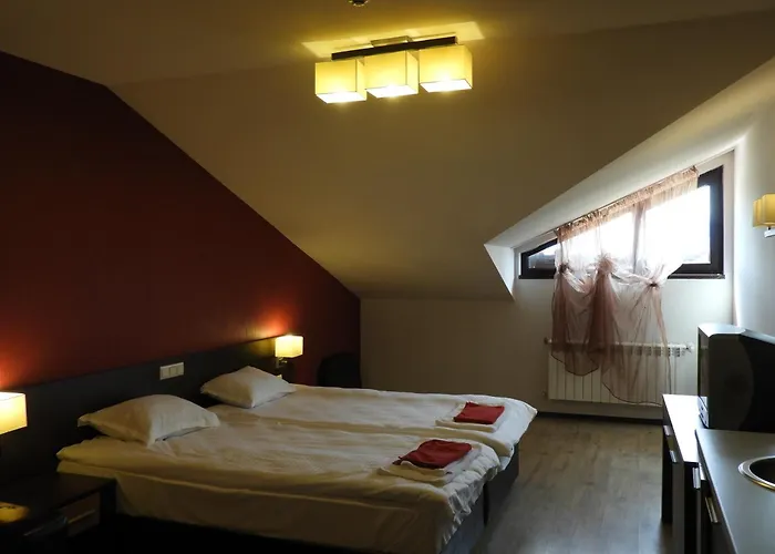 7 In Alexander Complex Apartman