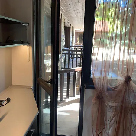 7 In Alexander Complex * بانسكو