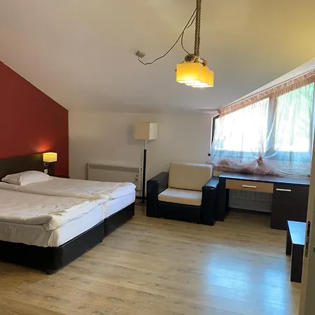 7 In Alexander Complex Апартаменты *