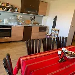 Apartment 7 In Alexander Complex