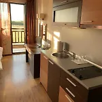 7 In Alexander Complex * Bansko