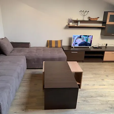 7 In Alexander Complex Apartament