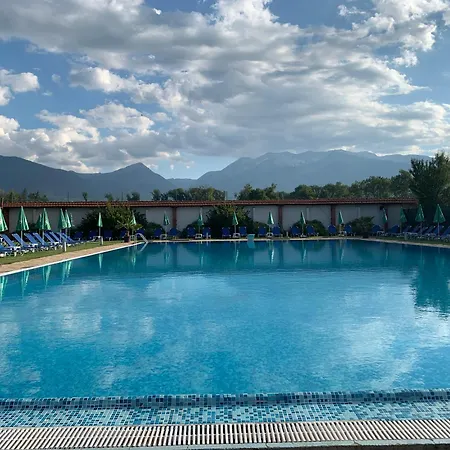 7 In Alexander Complex アパート *