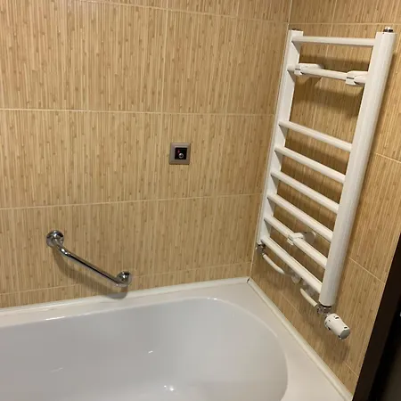 7 In Alexander Complex Apartament