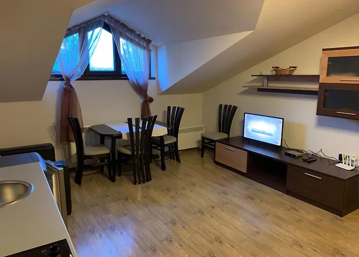 7 In Alexander Complex Daire Bansko