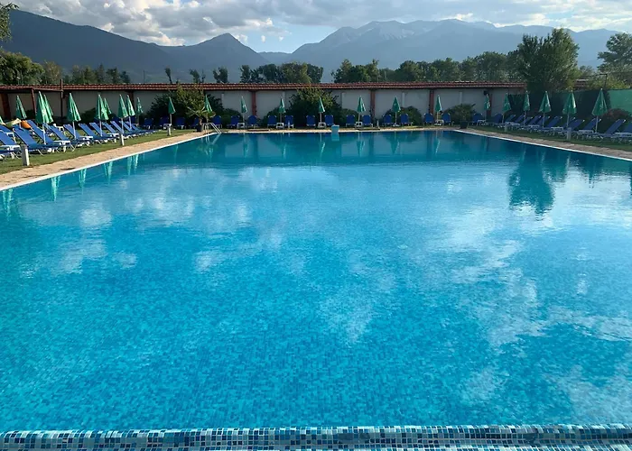 7 In Alexander Complex * Bansko